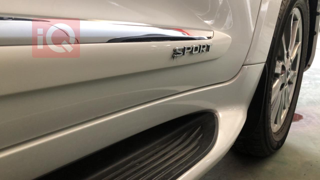 لێکزس LX